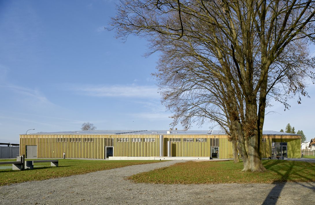 Rolf Sturm Architekturfotografie Landdshut Sporthalle Essenbach
